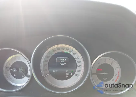 2016 Mercedes-Benz E 350 4Matic z USA, uszkodzony, nr VIN WDDHF8JB5GB263363